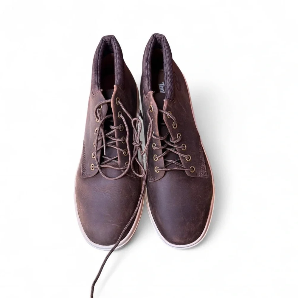 Timberland Men's Dark Brown Leather Chukka Boots with White Sole